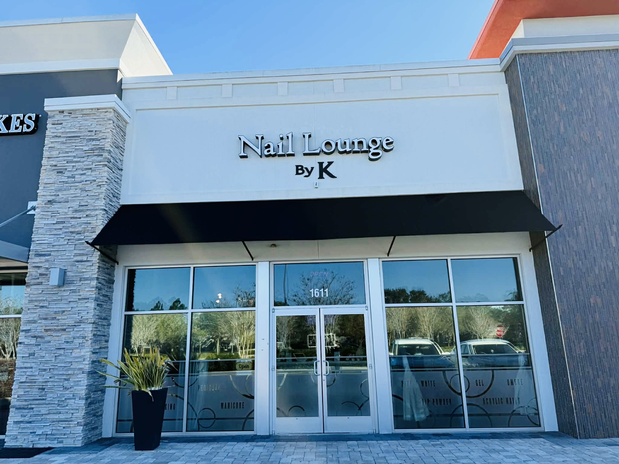 Nail Lounge by K